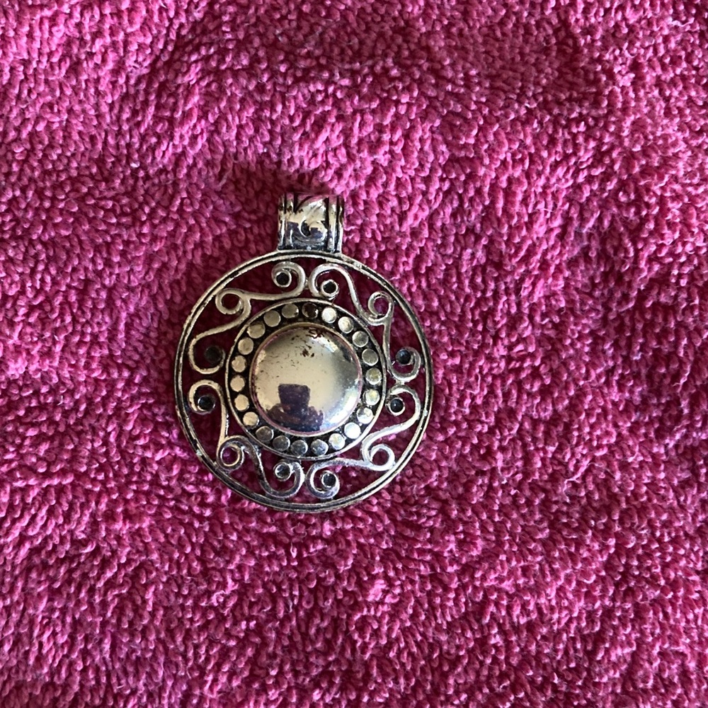 Assorted Pendant Collection - Picture 6 of 9